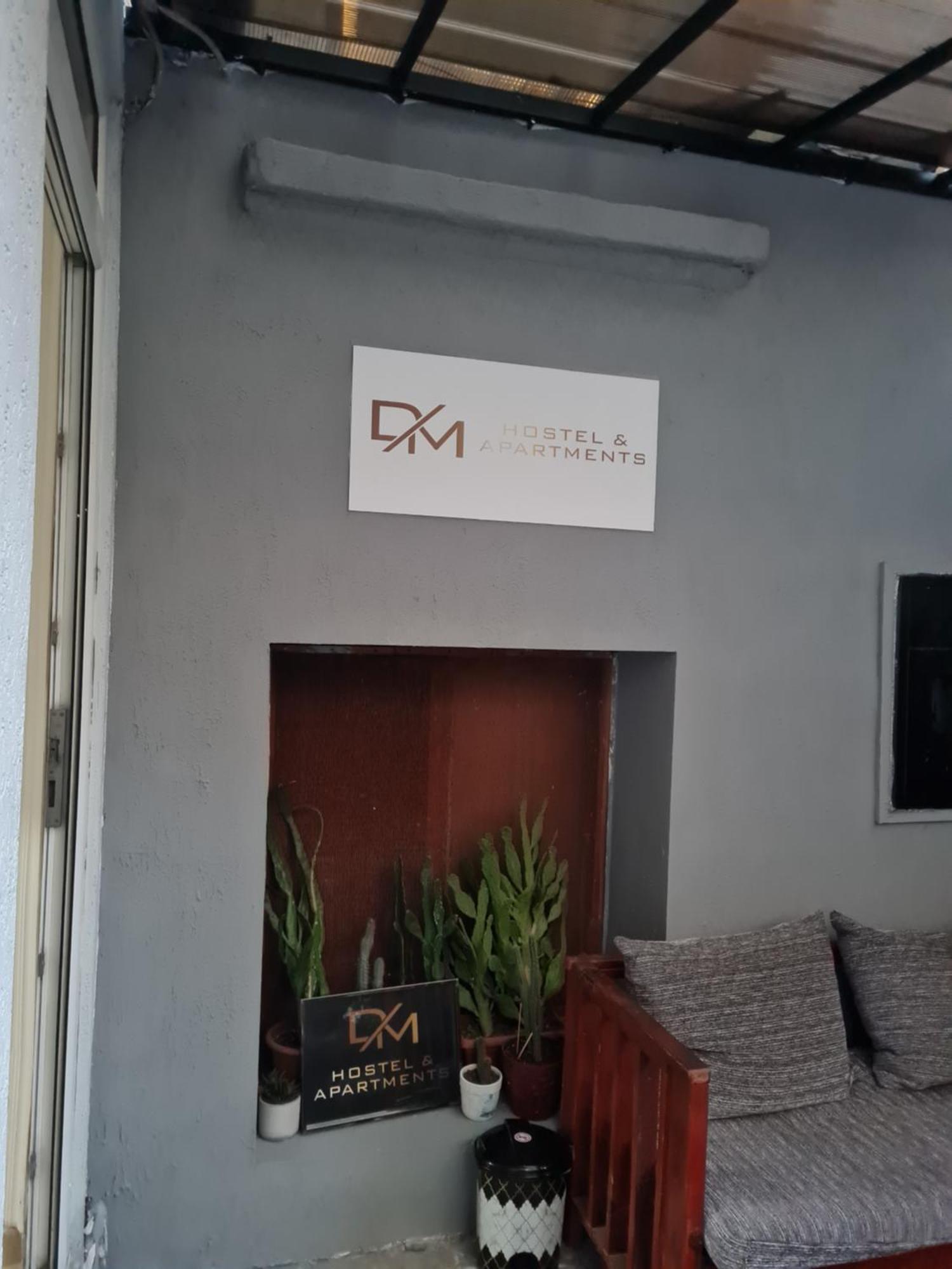 Dm Hostel And Apartments Skopje Bagian luar foto