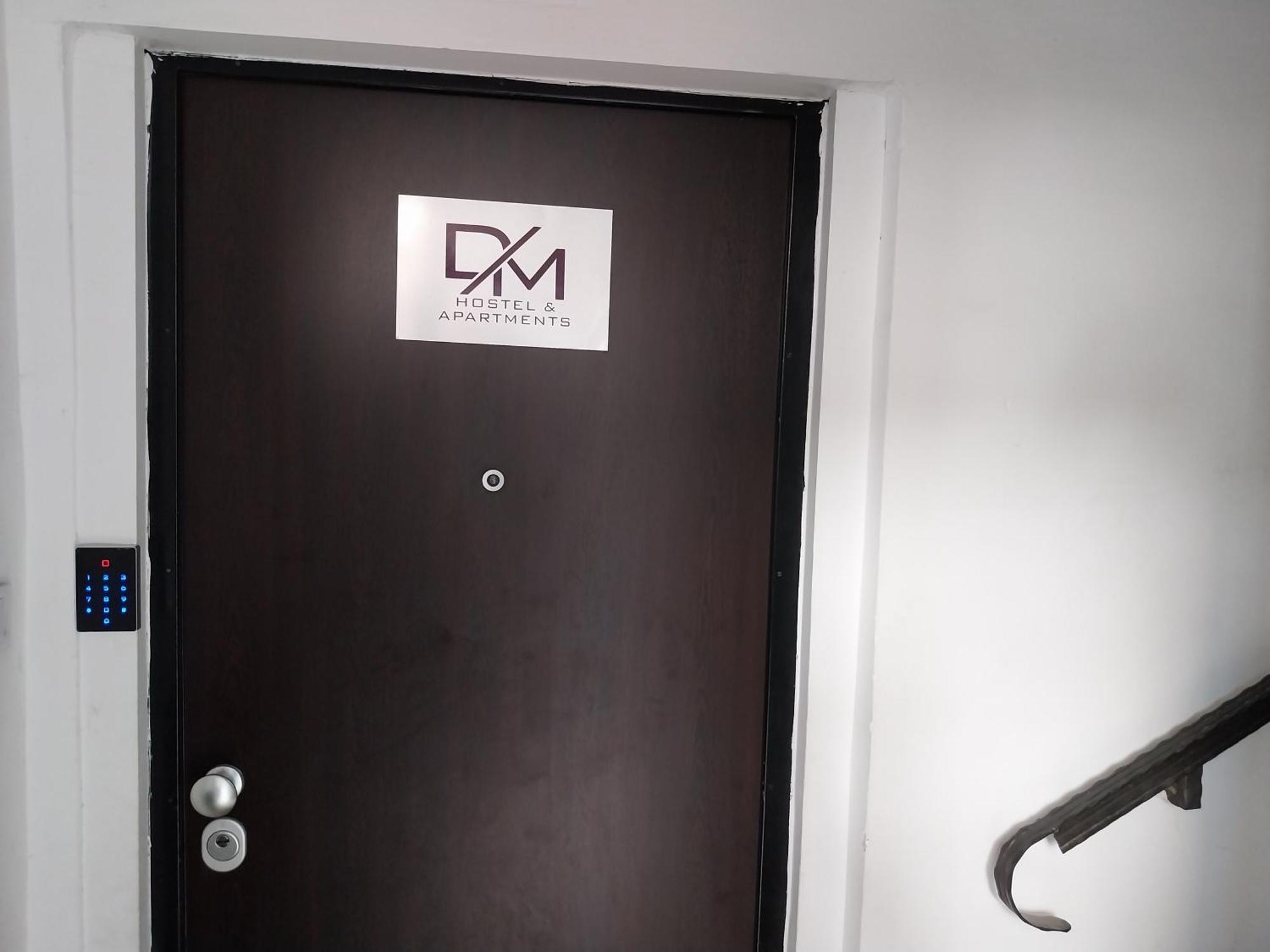 Dm Hostel And Apartments Skopje Bagian luar foto