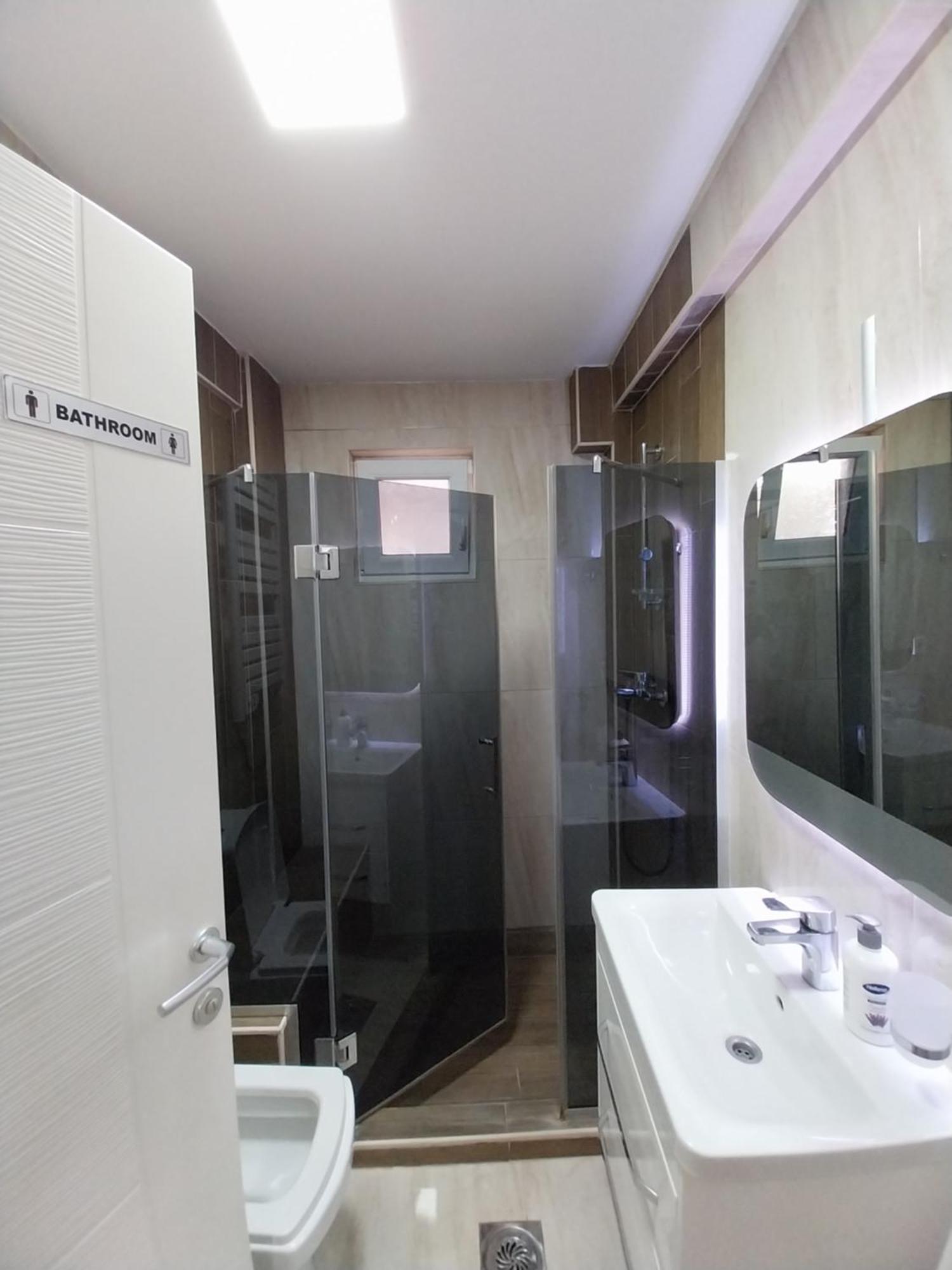 Dm Hostel And Apartments Skopje Bagian luar foto