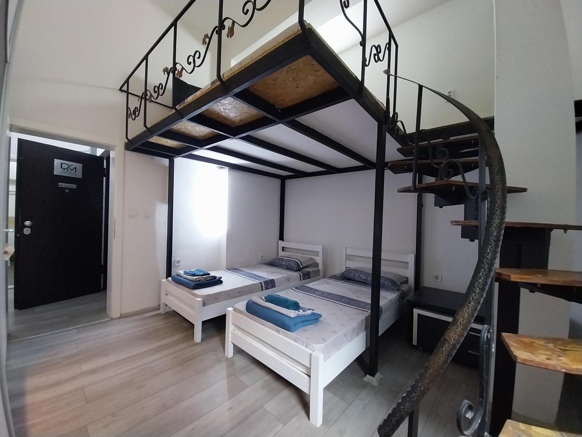 Dm Hostel And Apartments Skopje Bagian luar foto